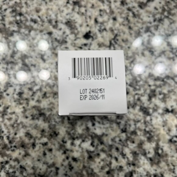 EltaMD UV Daily Tinted Face Sunscreen SPF 40 - Picture 5 of 5